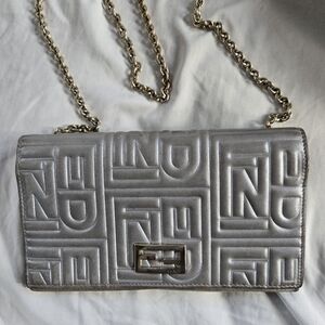 FendiBaguette leather clutch bagGood conditionSilver, Leather